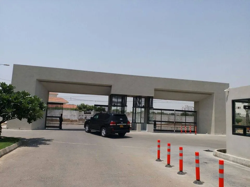 AOHS Gate