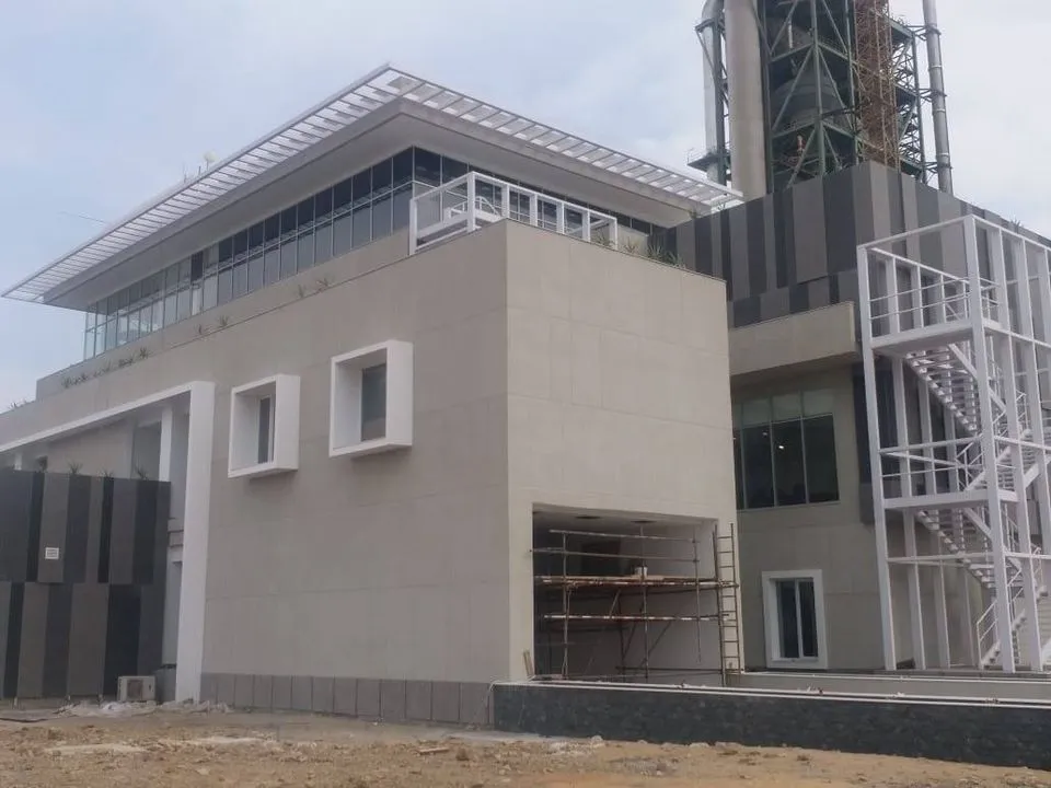 DG Cement CCR building